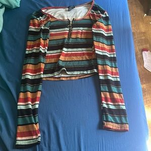Long sleeve crop top